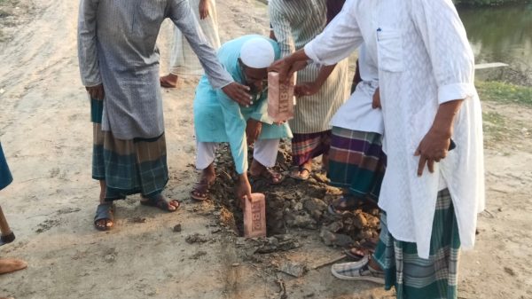 নূরনগর জামায়াতের সহযোগিতায় রাজাপুর রাস্তাঘাটে উন্নয়ন
